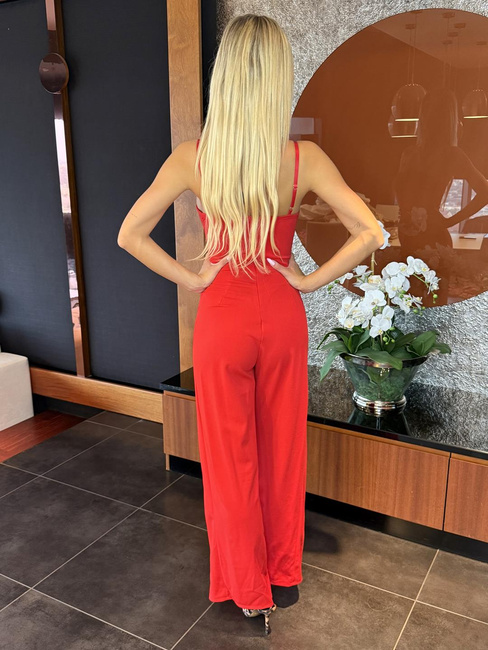 Kombinezon z rozcięciami Neli czerwony